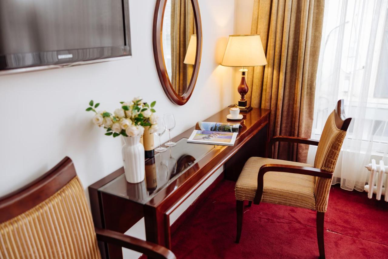 Garni Hotel Planeta Inn Novi Sad Eksteriør billede