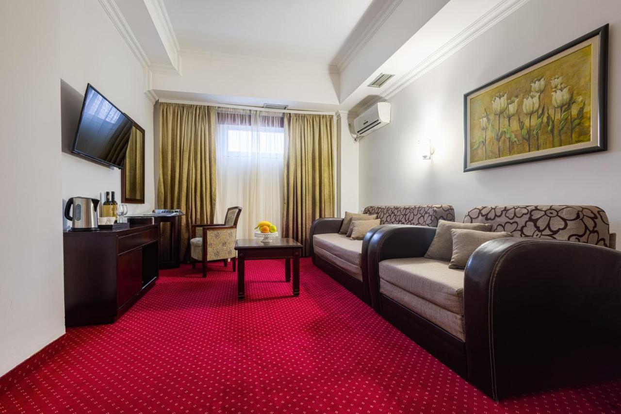 Garni Hotel Planeta Inn Novi Sad Eksteriør billede