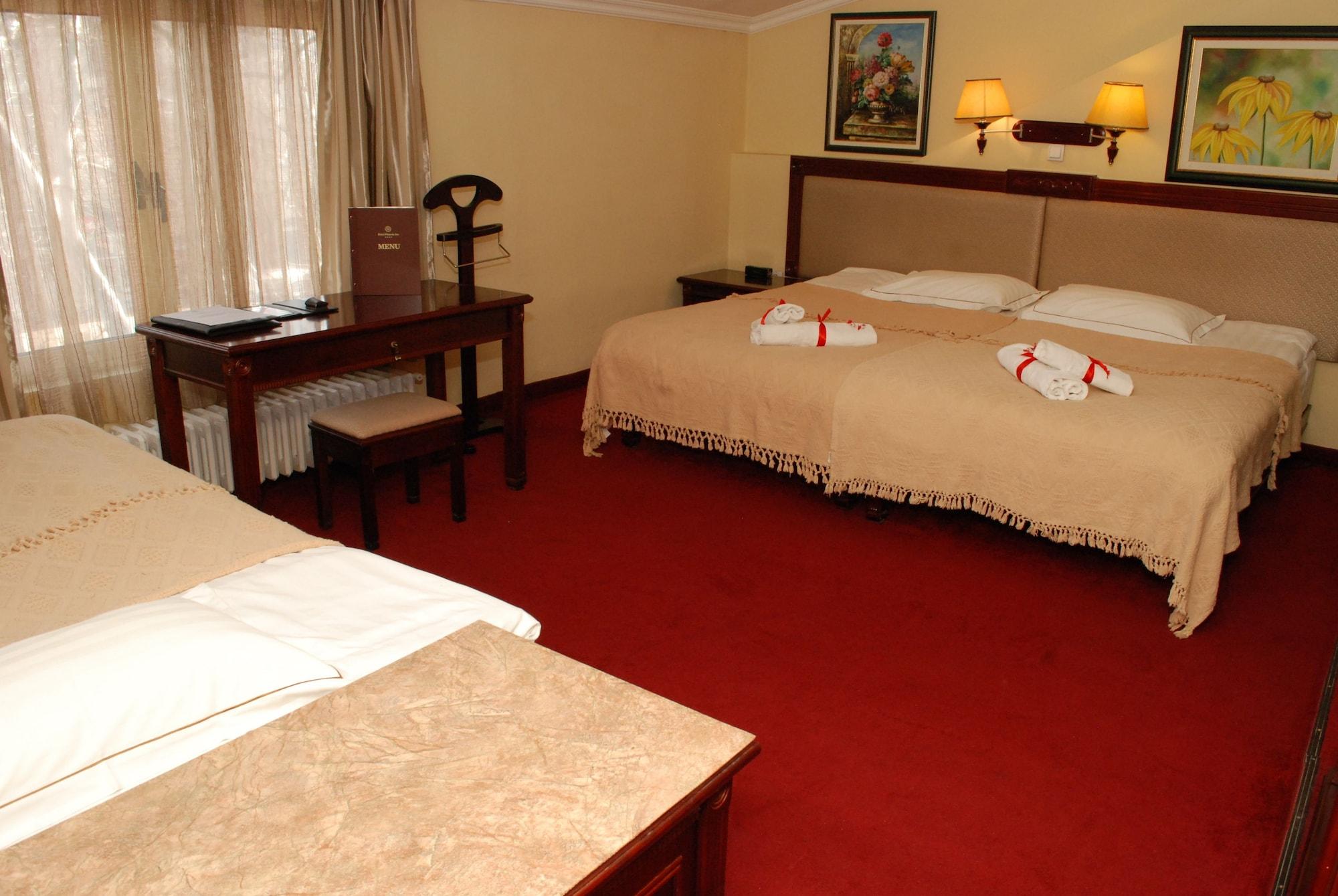 Garni Hotel Planeta Inn Novi Sad Eksteriør billede