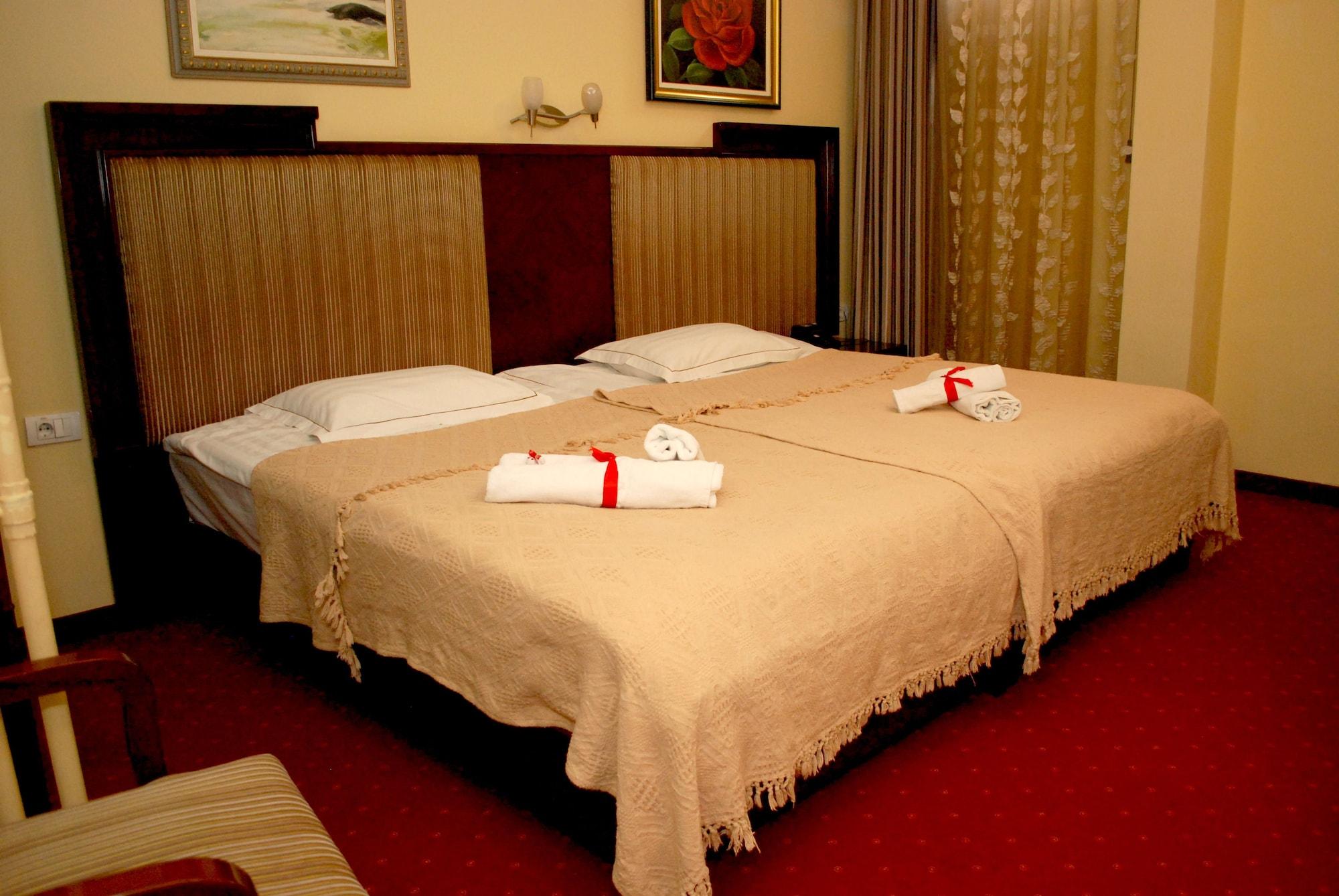 Garni Hotel Planeta Inn Novi Sad Eksteriør billede