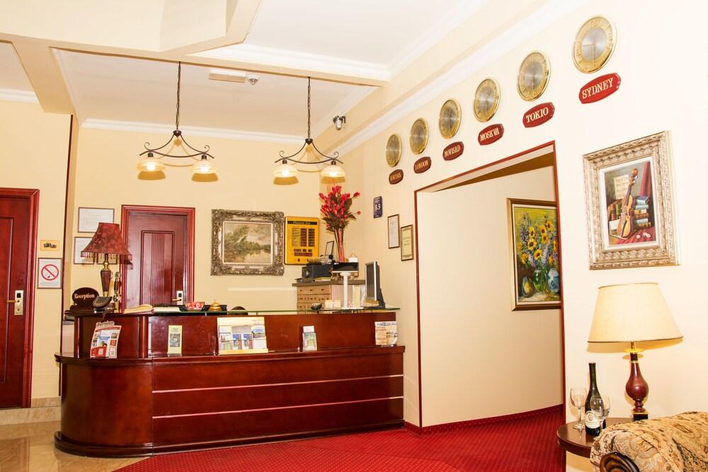 Garni Hotel Planeta Inn Novi Sad Eksteriør billede