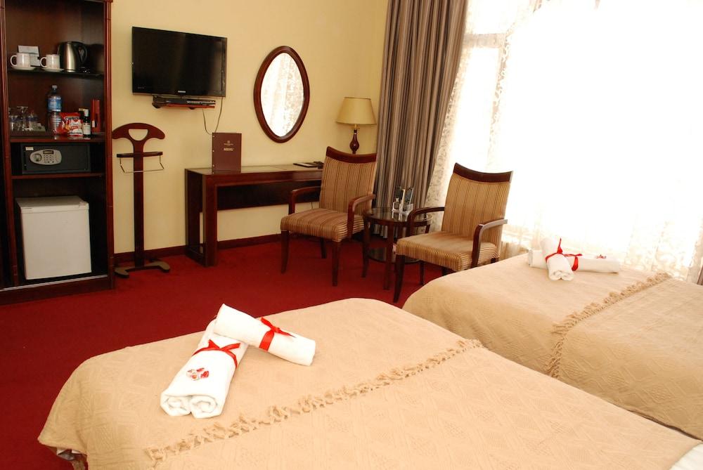 Garni Hotel Planeta Inn Novi Sad Eksteriør billede