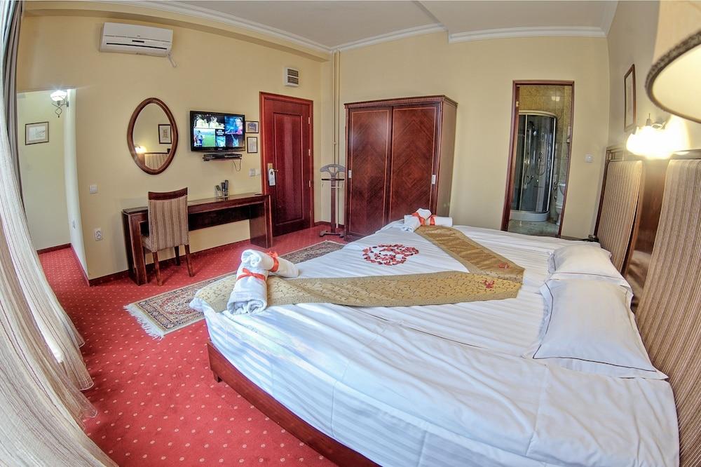 Garni Hotel Planeta Inn Novi Sad Eksteriør billede
